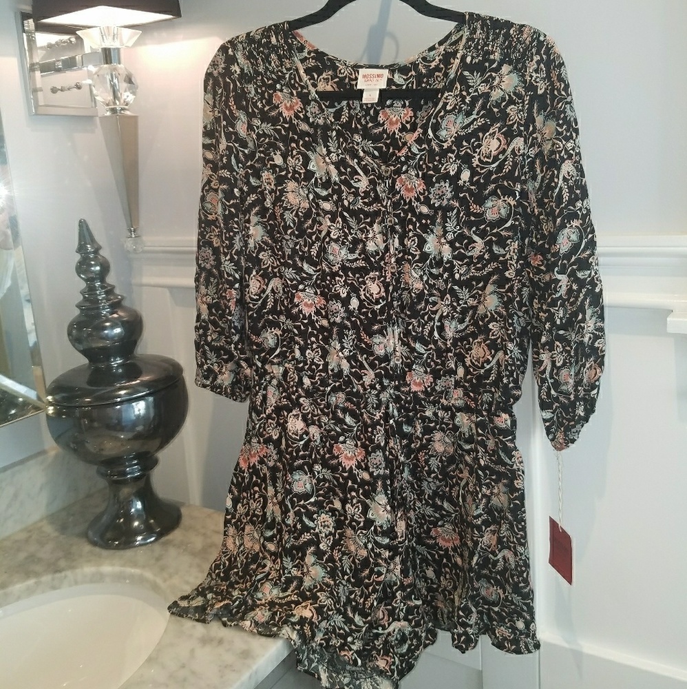 Romper *Brand New* Shorts with long sleeves